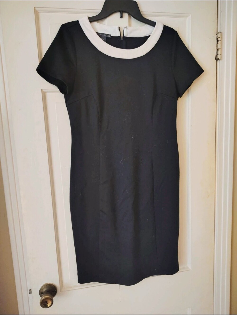 ⭐🆕Covington Black Shift Dress with White Collar
